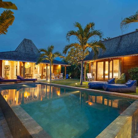 Villa Du Bah - Family Gateway 3Br Villa 12Min To Beach With Private Pool And Parking Kerobokan Exteriör bild